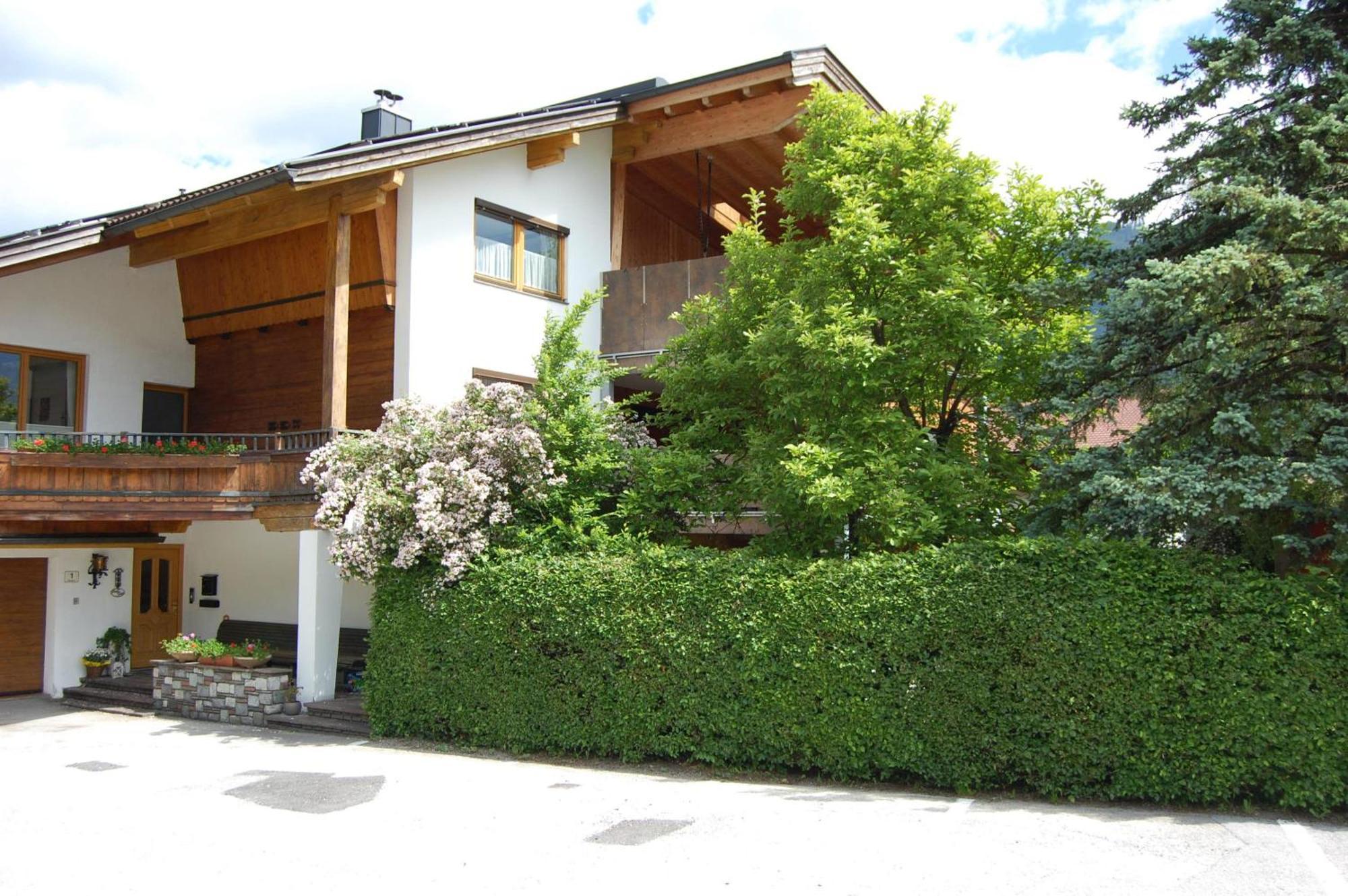 Bed and Breakfast Haus Hager Schlitters Zewnętrze zdjęcie